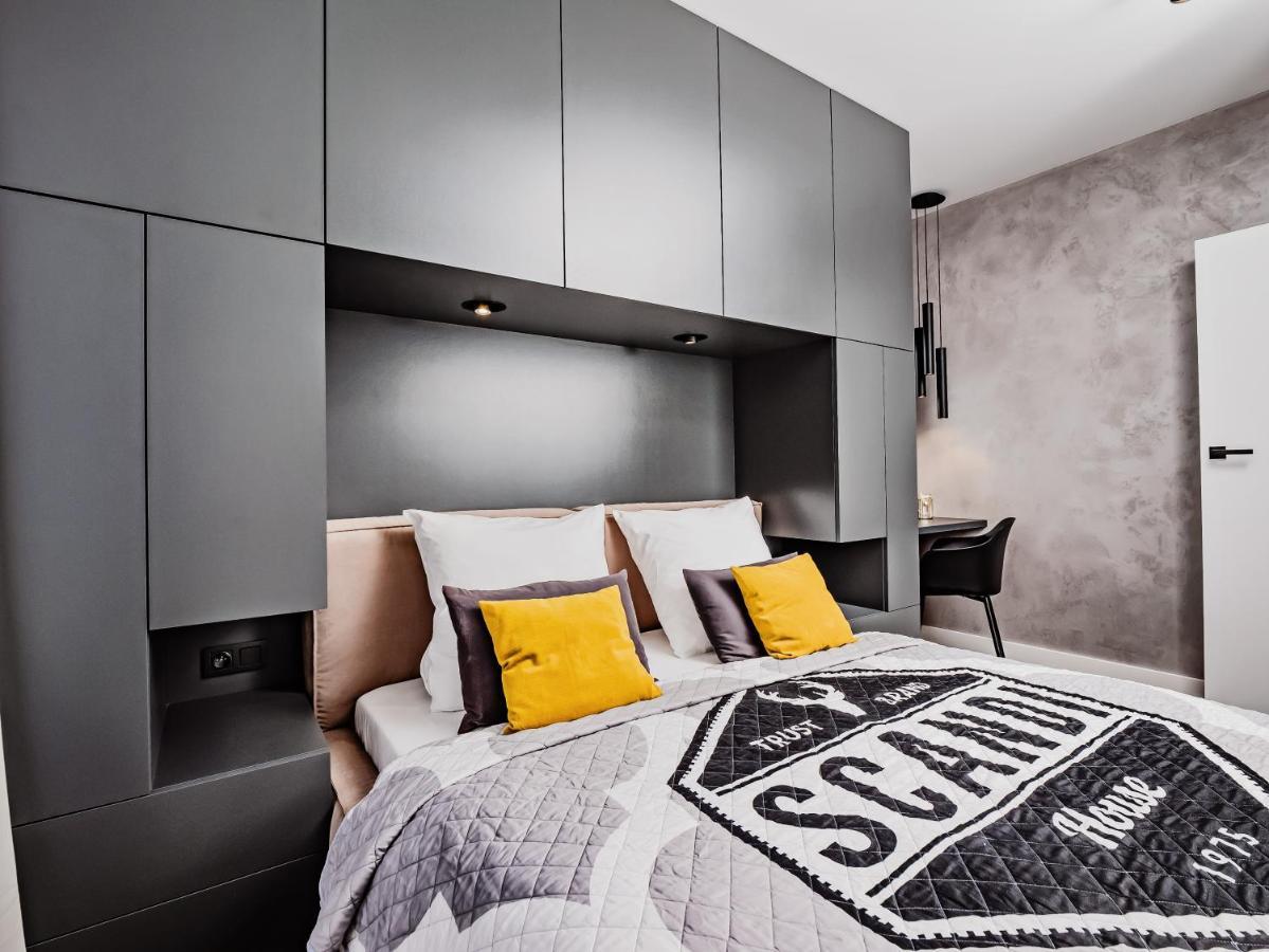 Apartamenty Homely Place Koziolki - Stary Rynek พอซนาน ภายนอก รูปภาพ