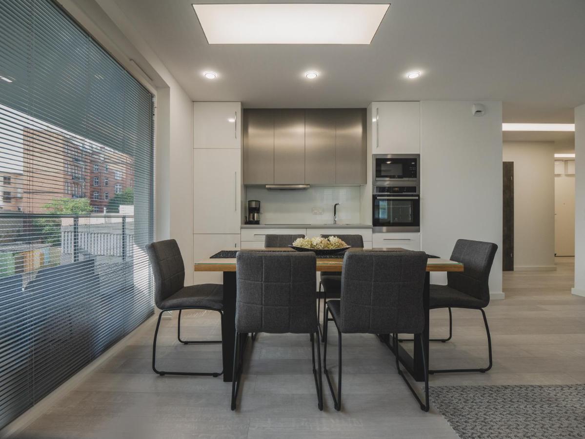 Apartamenty Homely Place Koziolki - Stary Rynek พอซนาน ภายนอก รูปภาพ